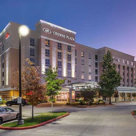 คราวน์ พลาซ่า เชนันโดอาห์ Hotel เดอะวูดแลนส์ ภายนอก รูปภาพ