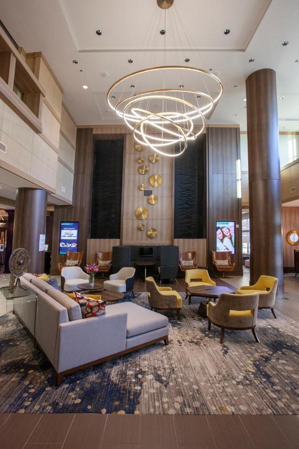 คราวน์ พลาซ่า เชนันโดอาห์ Hotel เดอะวูดแลนส์ ภายนอก รูปภาพ