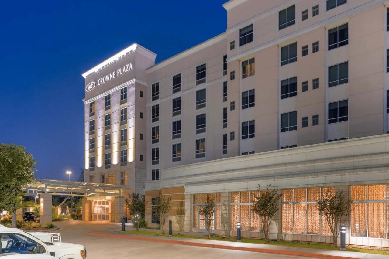 คราวน์ พลาซ่า เชนันโดอาห์ Hotel เดอะวูดแลนส์ ภายนอก รูปภาพ